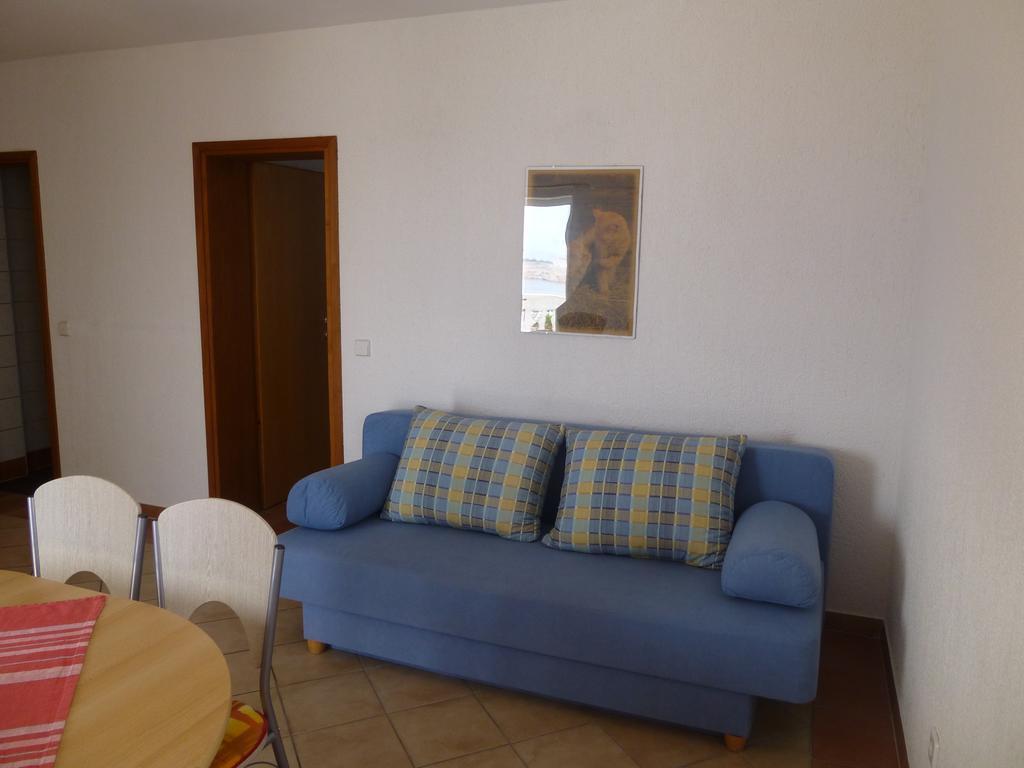 Apartments Villa Rosmarin Omišalj Eksteriør bilde