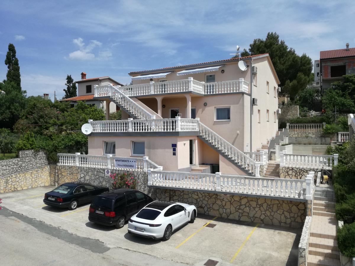 Apartments Villa Rosmarin Omišalj Eksteriør bilde